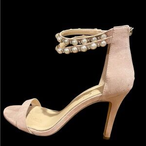 Jessica Simpson Jalinda High Heel Beige Strap High Heel Pearl Sandals SZ 8.5